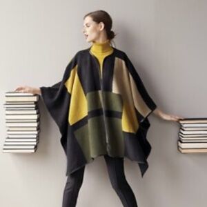 Vince Camuto Jackquard Colorblock Poncho P/PS